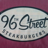 Снимок сделан в 96th Street Steakburgers пользователем Jose T. 9/9/2011