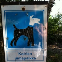 Photo taken at Haukilahden koiraranta by Inka H. on 9/25/2011