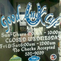 Foto scattata a Good Luck Cafe da Joshua D. il 12/3/2011