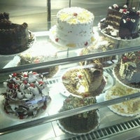 Photo taken at Doce Gourmet by Gabriela M. on 8/18/2012