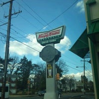 Photo taken at Krispy Kreme Doughnuts by Anthony L. on 2/25/2011
