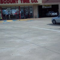 Photo taken at Discount Tire by Sylvia R. on 8/9/2012