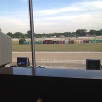 Foto tirada no(a) Maywood Park Racetrack por Marissa K. em 6/15/2012