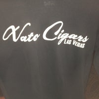 รูปภาพถ่ายที่ Vato Cigars โดย Loren L. เมื่อ 4/21/2012