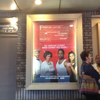 Снимок сделан в A Streetcar Named Desire at The Broadhurst Theatre пользователем Charli P. 5/23/2012
