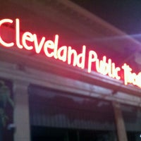 รูปภาพถ่ายที่ Cleveland Public Theatre โดย James K. เมื่อ 9/23/2011