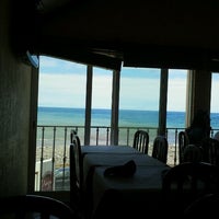 Foto tirada no(a) Xapa Grill 2 por Linda M. em 7/10/2011