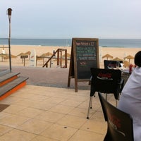 Foto tomada en Windsurf Café  por Andre Q. el 5/13/2012