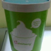 Photo taken at Pinkberry by Helen A. on 9/25/2011