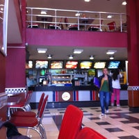 Photo taken at Burger King by Metinol 💉 on 4/17/2012