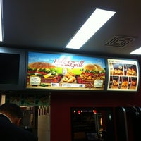 Photo taken at Burger King by Nadiii on 5/24/2012