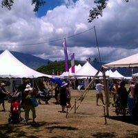 Photo taken at Hale&amp;#39;iwa Arts Festival by hawaiiblog on 7/22/2012
