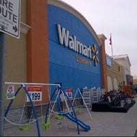 Photo taken at Walmart Supercentre by Fábio F. on 4/28/2012