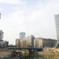 Снимок сделан в UNIQA Tower пользователем ViennaInfo 3/23/2012