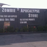 Снимок сделан в Zombie Apocalypse Store пользователем Brian F. 2/22/2012