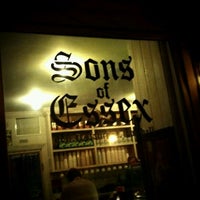 รูปภาพถ่ายที่ Sons of Essex โดย James B. เมื่อ 2/23/2012