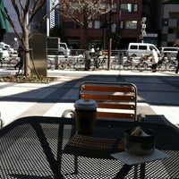 Photo taken at Tully&amp;#39;s Coffee by yoshitatsu k. on 3/13/2012