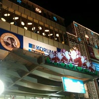 Foto tomada en Korum Mall  por Navnath K. el 2/25/2012