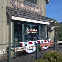 5/27/2012 tarihinde Chris W.ziyaretçi tarafından Nashville Fudge Kitchen'de çekilen fotoğraf