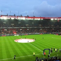 Parc Des Princes Auteuilのサッカースタジアム Parc Des Princes Auteuilのサッカースタジアム