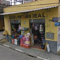 Photo taken at Bazar E Papelaria Real by Aline G. on 4/11/2012