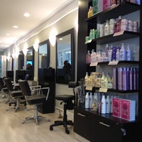 Photo taken at O Salon by Guillaume C. on 1/21/2012