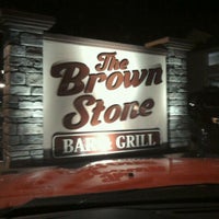 Photo taken at The Brown Stone Bar &amp;amp; Grill by Tommy ♓️🚗💨🚓 on 11/5/2011