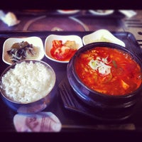 Photo taken at 韓国家庭料理 マポカルビ by takalog on 3/29/2012