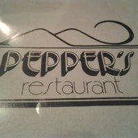 1/25/2012 tarihinde Richard S.ziyaretçi tarafından Pepper&amp;#39;s Restaurant &amp;amp; Bar'de çekilen fotoğraf