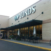Photo taken at Lunds &amp;amp; Byerlys by Bjørn on 9/4/2012
