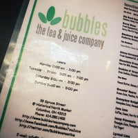 รูปภาพถ่ายที่ Bubbles Tea &amp;amp; Juice Company โดย Tony B. เมื่อ 6/28/2012