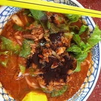 Photo taken at Simei Penang Laksa Speciality by Andorra O. on 3/23/2012