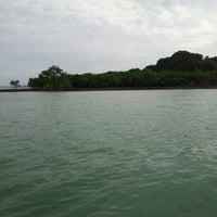 Photo taken at Pulau Merambong, Gelang Patah by ジャンパー™ on 1/14/2012