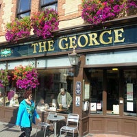 Photo taken at The George (Wetherspoon) by seunghyup b. on 9/22/2011