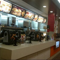 Photo prise au McDonald&amp;#39;s par Anthony P. le1/9/2012