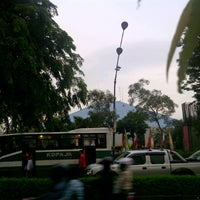 Photo taken at Gelanggang Mahasiswa Soemantri Brojonegoro by Dody P. on 11/10/2011