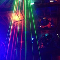 6/10/2012 tarihinde Steven B.ziyaretçi tarafından Eleven Nightclub'de çekilen fotoğraf