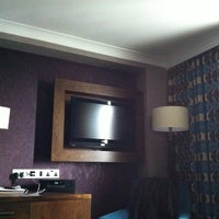 Photo taken at Crowne Plaza London - Gatwick Airport by ⚡RX3AOE⚡ on 5/13/2011