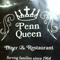 รูปภาพถ่ายที่ Penn Queen Diner โดย Brianna E. เมื่อ 12/26/2011