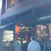 Photo prise au Spanky&#39;s Restaurant &amp; Bar par Jessica Y. le2/18/2012