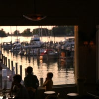 รูปภาพถ่ายที่ Piper Restaurant โดย Ken F. เมื่อ 8/25/2012