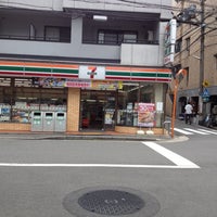 Photo taken at 7-Eleven by Hirotada U. on 6/23/2012