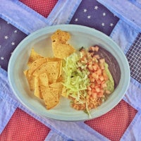 Foto tomada en Sabroso Fine Mexican Cuisine  por Tim M. el 7/1/2012