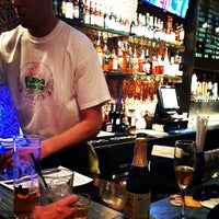 Foto tirada no(a) Buddha Beer Bar por Angel B. em 2/5/2012