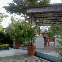 Photo taken at ร้านกะรัตทอง by Notety S. on 7/20/2012