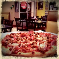 Снимок сделан в Corner Pizzeria пользователем HOPE 11/11/2011