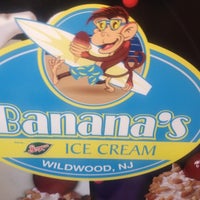 Foto tirada no(a) Banana&amp;#39;s Ice Cream Cafe por Maddie em 7/2/2012