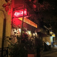 รูปภาพถ่ายที่ Apizz Restaurant โดย Rich N. เมื่อ 9/29/2011