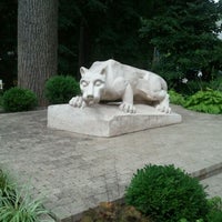 8/25/2011 tarihinde Alexandra M.ziyaretçi tarafından Penn State Abington'de çekilen fotoğraf