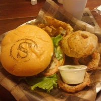 Photo taken at Sam&amp;#39;s Burgers, Fries &amp;amp; Pies by Tan N. on 9/22/2011